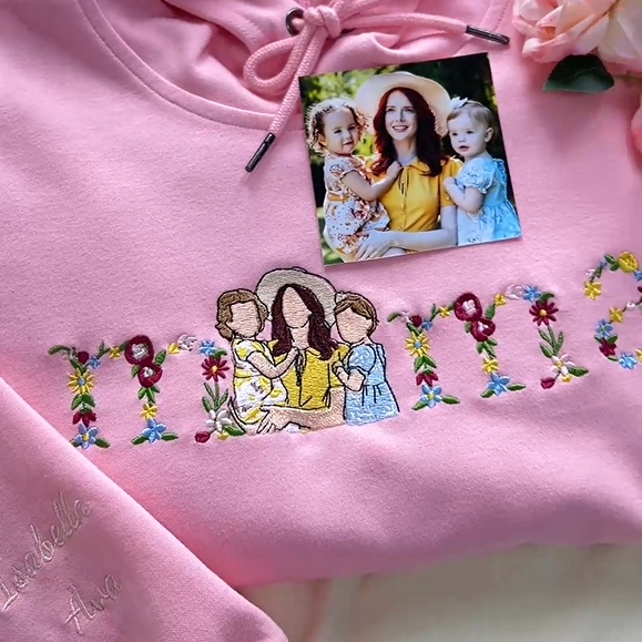 T-shirts et sweatshirts personnalisés avec portrait floral brodé pour maman/grand-mère