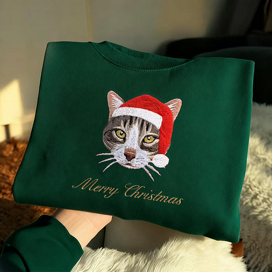Sweat-shirt brodé en couleur avec portrait d'animal personnalisé (2025), avec chapeau de Noël en option