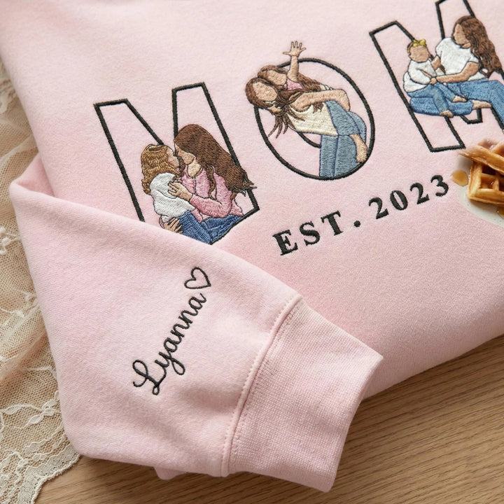 Sweat-shirt personnalisé brodé – Portrait de famille – Cadeau pour Papa ou Maman