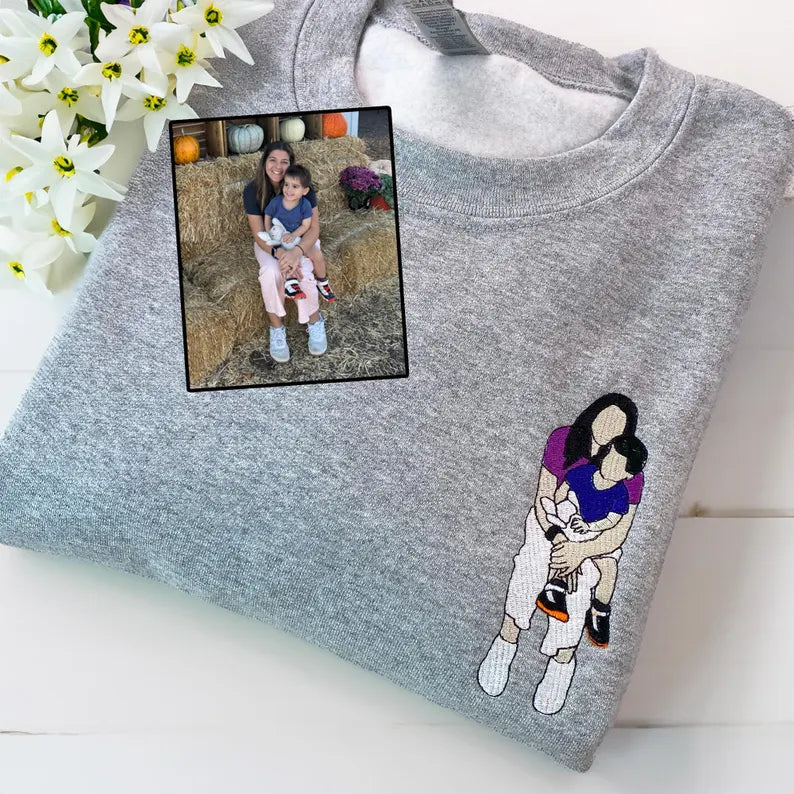 T-shirt/sweat-shirt brodé personnalisé avec portrait de maman