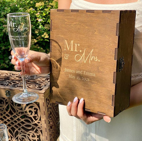 Flûtes à champagne personnalisées avec coffret cadeau en bois