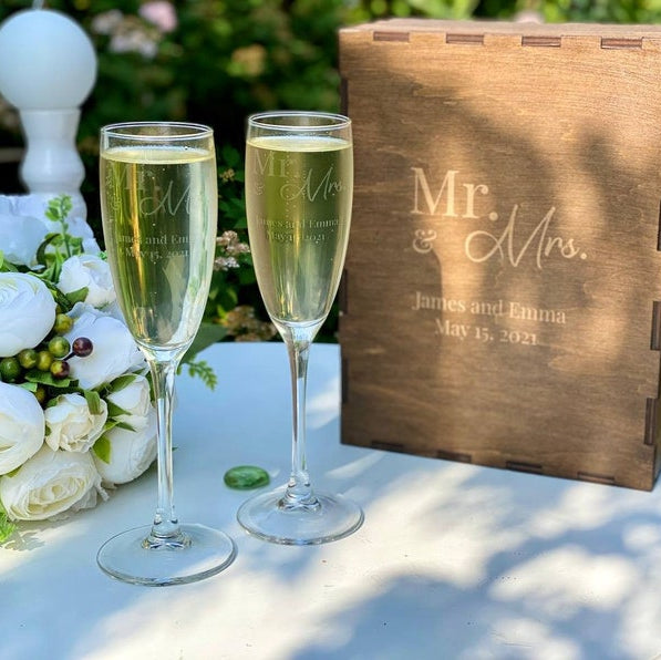 Flûtes à champagne personnalisées avec coffret cadeau en bois