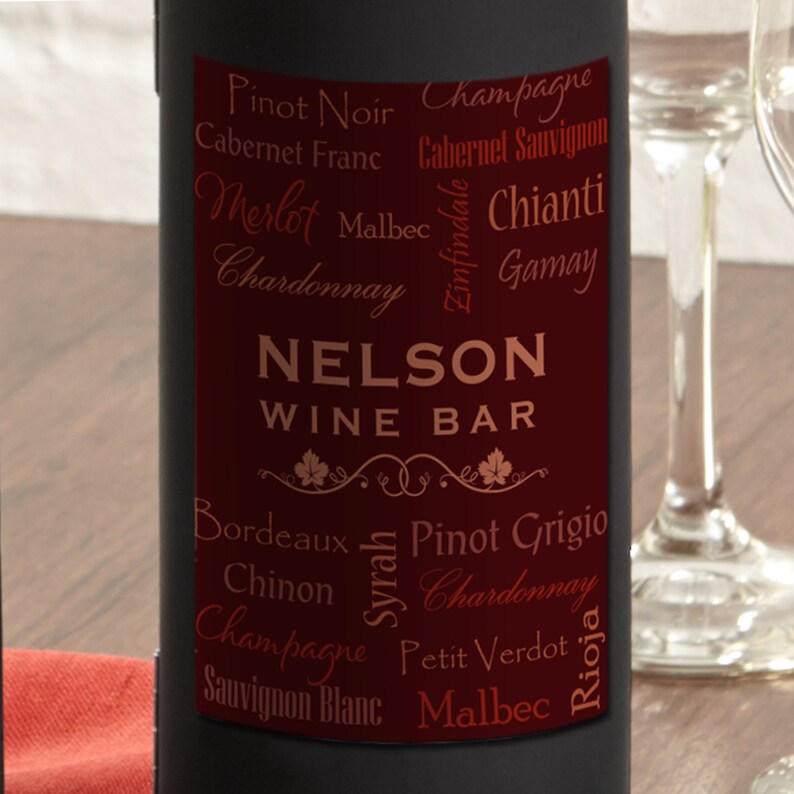 Coffret d'ustensiles de service à vin personnalisés - Le meilleur cadeau de fête des pères pour les amateurs de vin