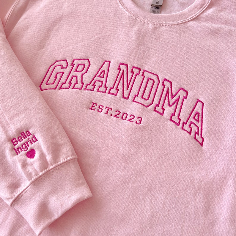 Sweat-shirt brodé personnalisé MAMA avec nom en forme de cœur - Cadeau fête des mères