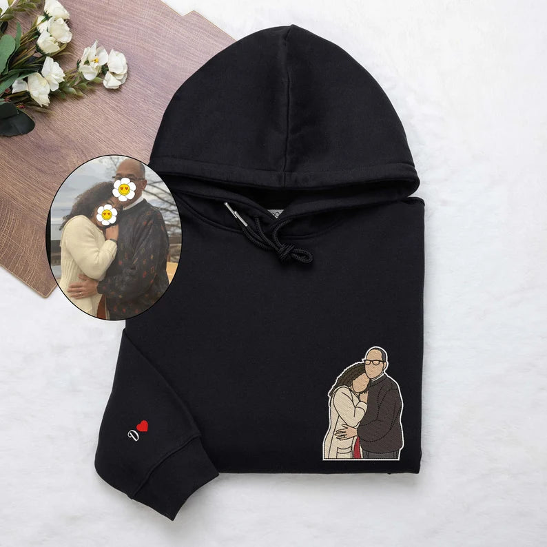 Pull brodé portrait personnalisé avec texte