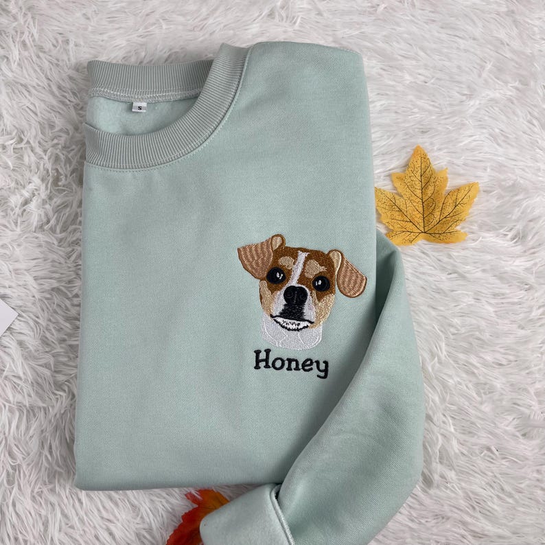 Sweat brodé couleur portrait personnalisé