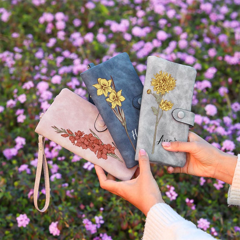 Portefeuille long en cuir personnalisé pour femme, porte-monnaie avec fleur et nom de naissance,  cadeau de fête des mères pour maman