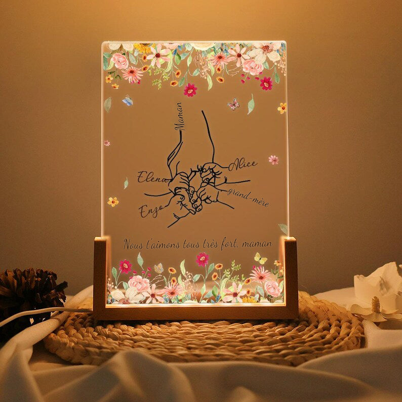 Veilleuse personnalisée avec les mains de maman et le nom de l'enfant, lampe tenant les mains