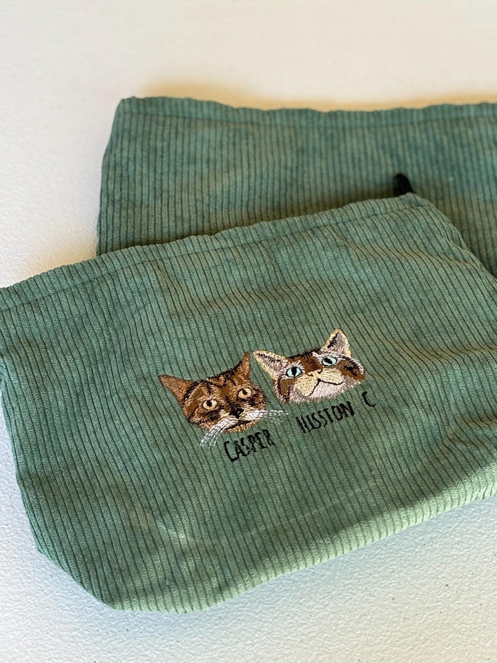 Trousse à maquillage brodée personnalisée avec portrait d'animal de compagnie