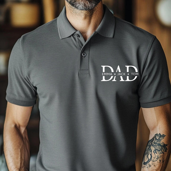 Polo brodé avec les noms du père et de l'enfant