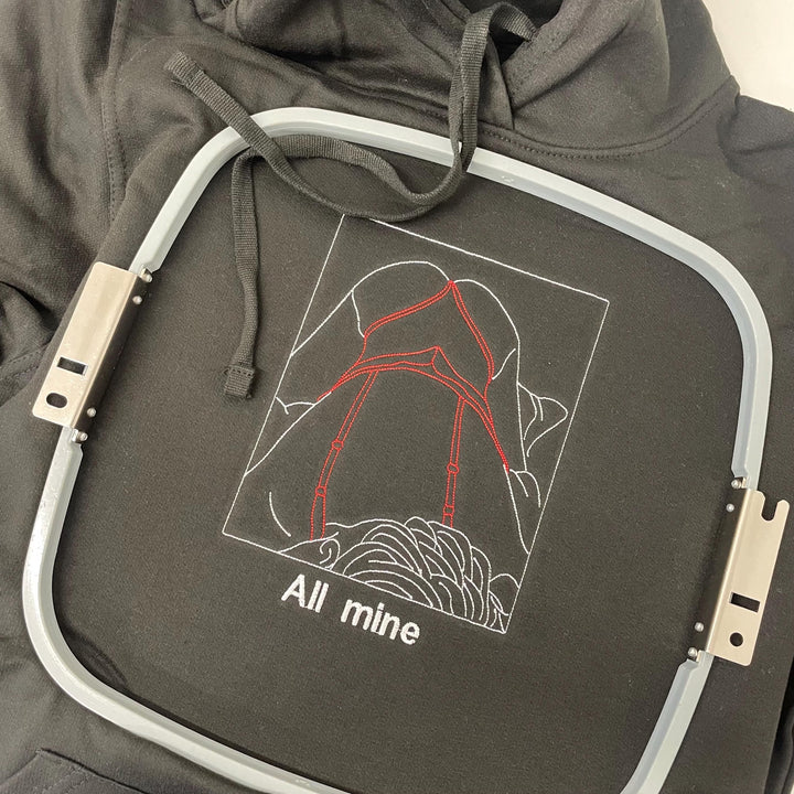 2025 Sweat-shirt brodé personnalisé pour couple – Cadeaux de la Saint-Valentin💓