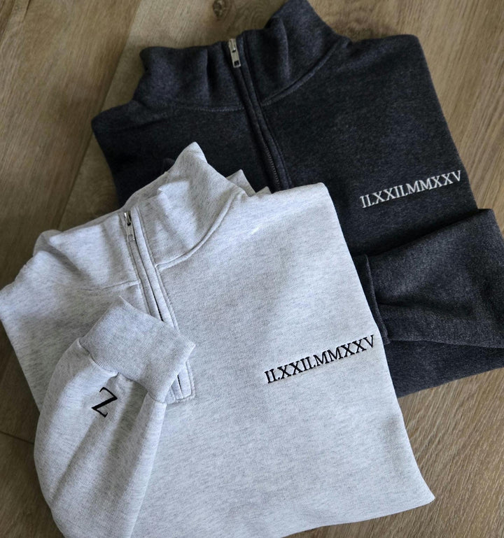 Pull brodé avec chiffres romains et fermeture éclair quart de tour, cadeau pour couple, date de mariage personnalisée, cadeau d'anniversaire pour elle 2025
