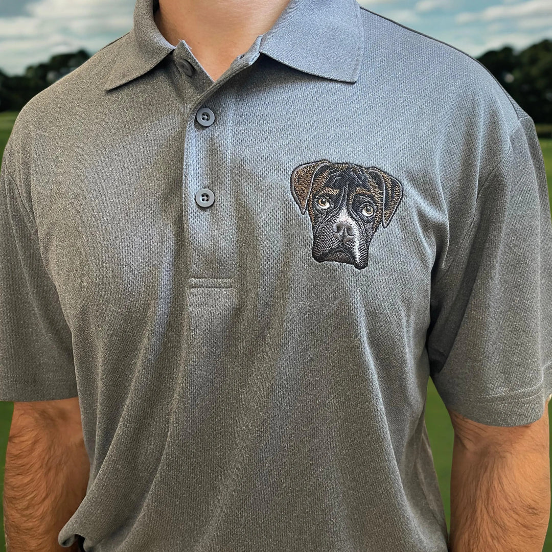 Polo brodé en couleurs avec portrait d’animal — un cadeau personnalisé pour les amoureux des animaux