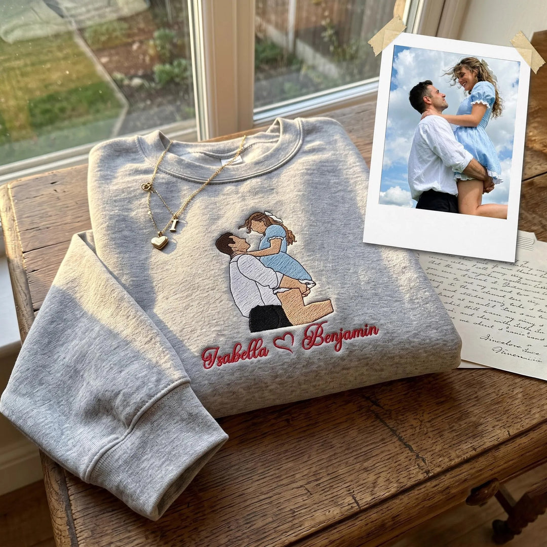 Sweat-shirts personnalisés avec portrait de couple brodé— un cadeau d'anniversaire ou de Noël