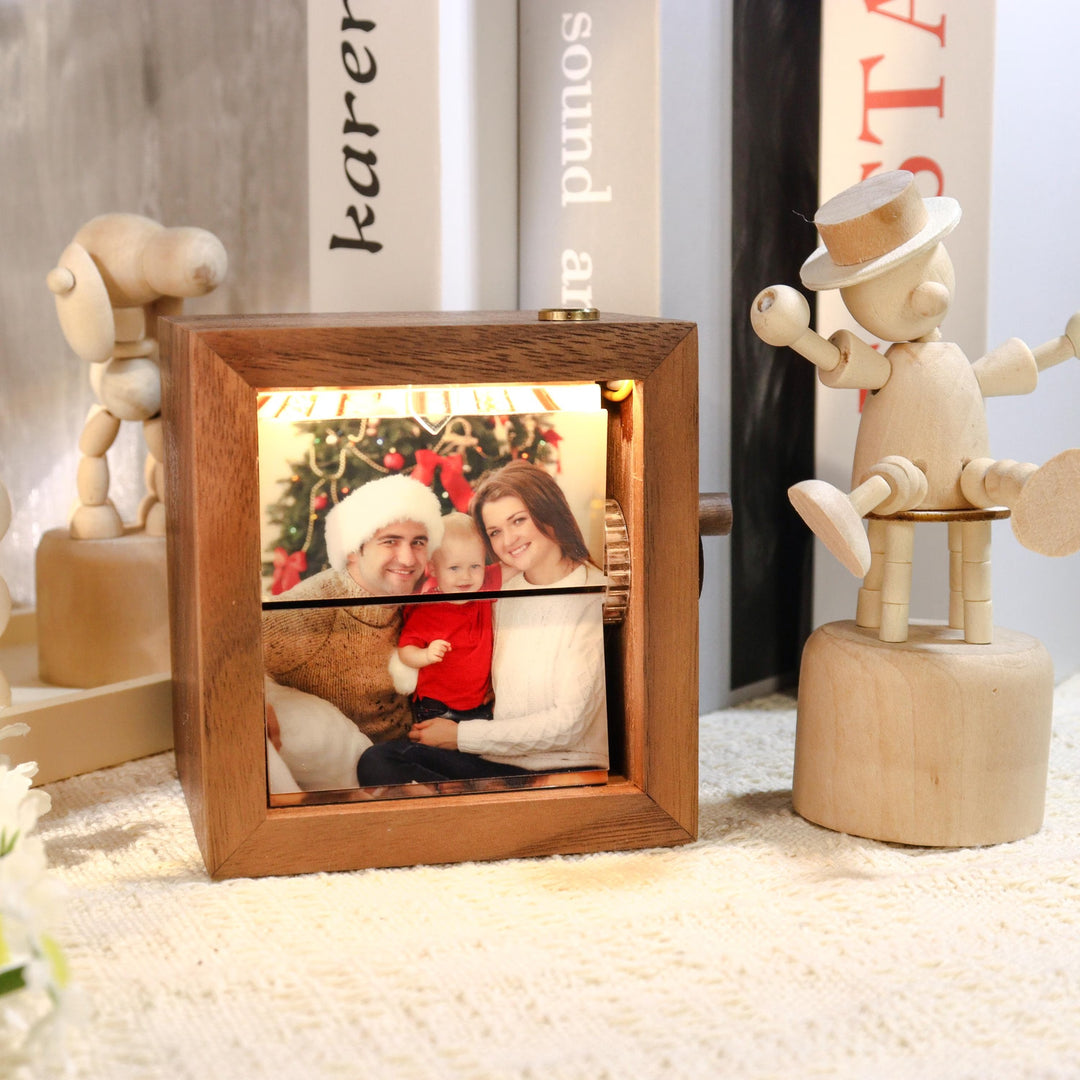 Boîte à Flipbook à Manivelle pour la Famille – Cadeau Unique et Émotionnel2025