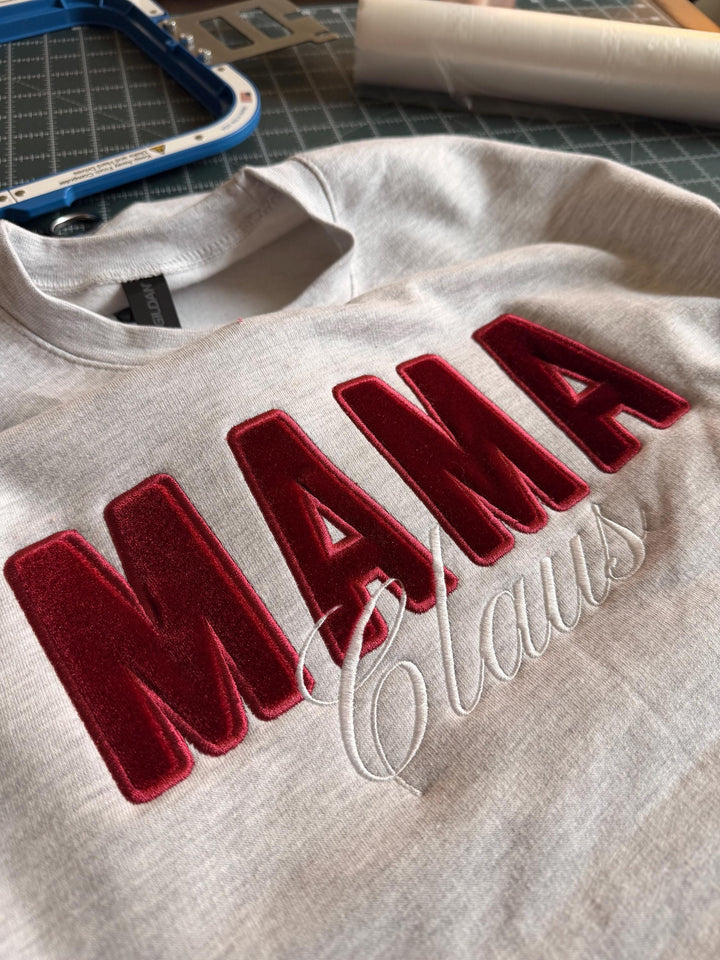 Sweat-shirt de Noël brodé personnalisé avec le nom de maman/papa/mamie/papi