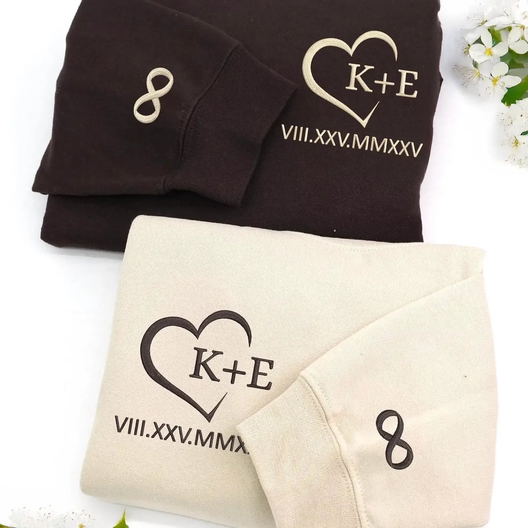 Sweatshirt Personnalisé Date en Chiffres Romains avec Cœur- Cadeau de Couple
