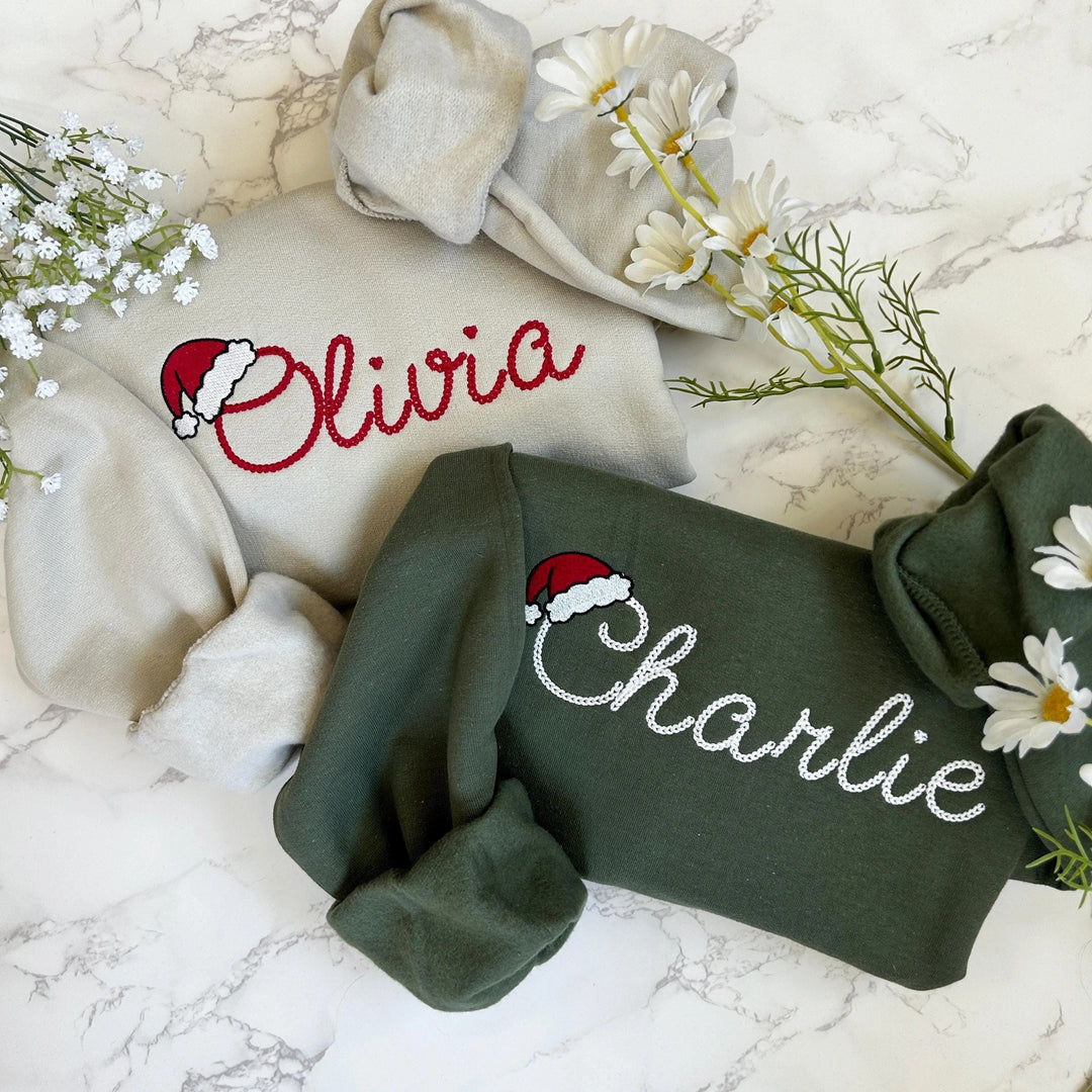 Sweat-shirt de Noël personnalisé brodé avec chapeau de Noël, cadeau de Noël personnalisé2025