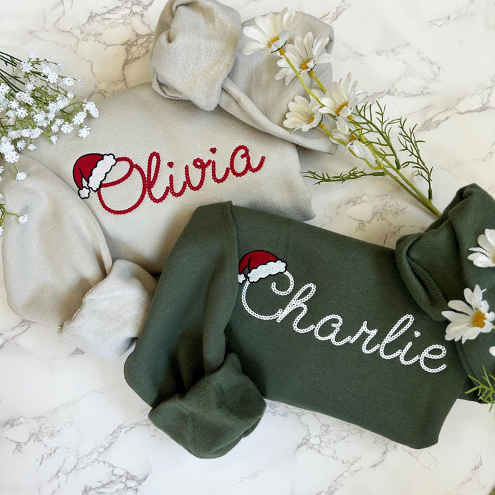 Sweat-shirt de Noël personnalisé brodé avec chapeau de Noël, cadeau de Noël personnalisé2025