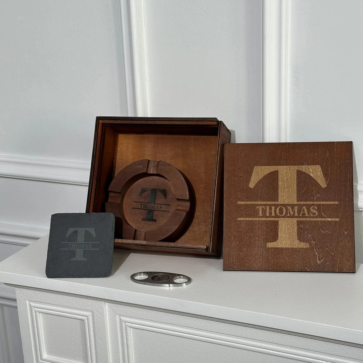 Cendrier à cigares en noyer avec nom personnalisé