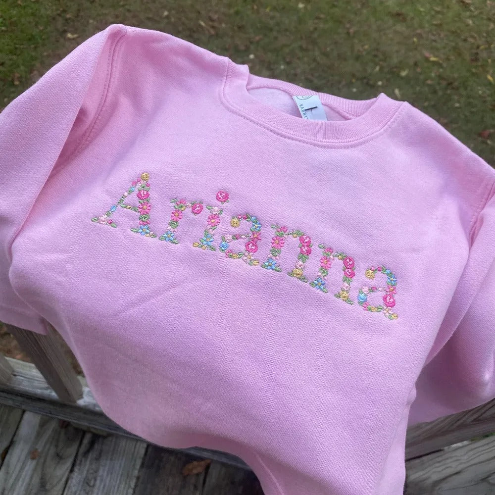 T-shirt et sweat-shirt personnalisés brodés à fleurs avec nom