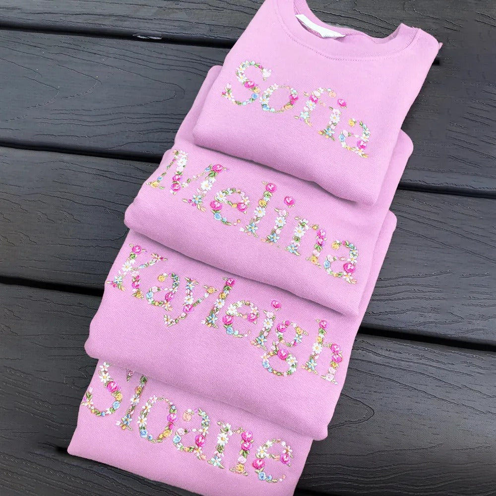 T-shirt et sweat-shirt personnalisés brodés à fleurs avec nom