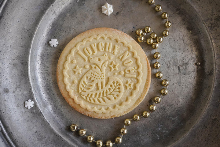 Tampon à biscuits en bois gravé – Motif Renard Joyeux Noël