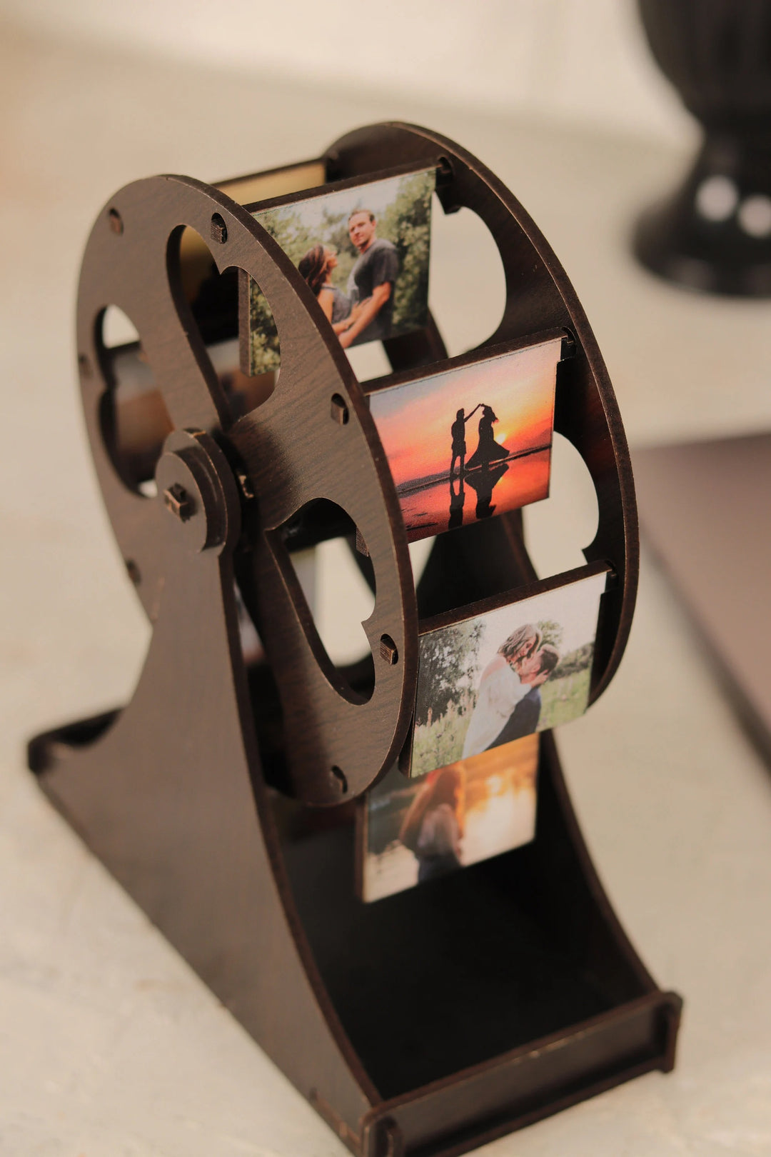 Cadeau photo de grande roue en bois, parfait pour la famille, les couples ou les cadeaux de vacances