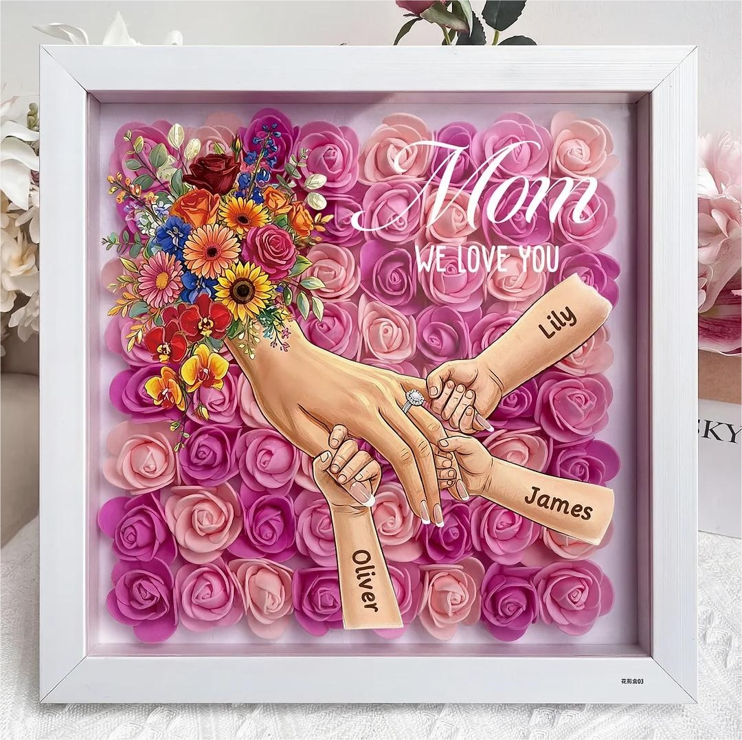Boîte d’ombre cœur floral personnalisée Maman mains avec prénoms enfants et bague manicure