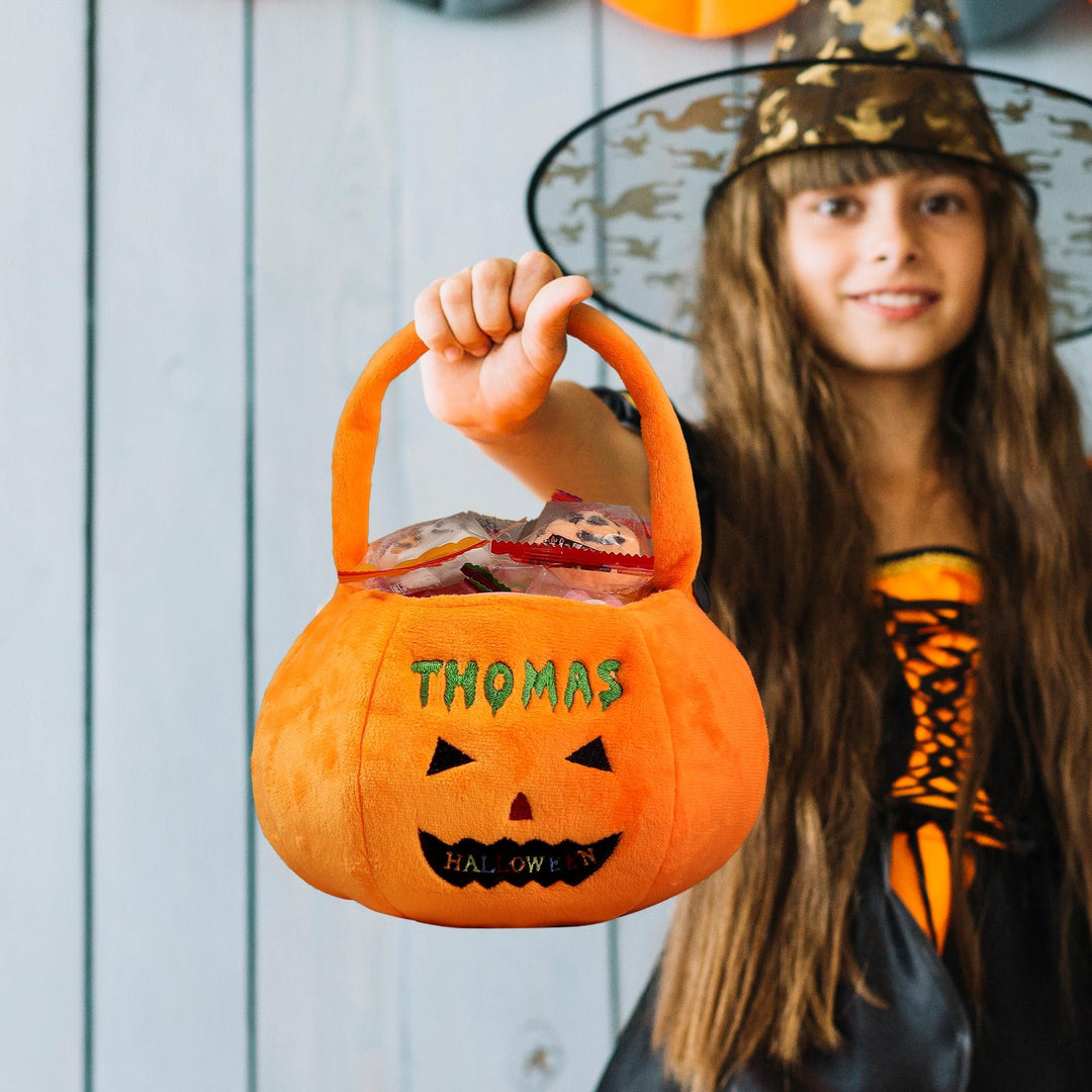 Panier d'Halloween personnalisé - Seau à citrouille personnalisé avec nom, sac à friandises brodé