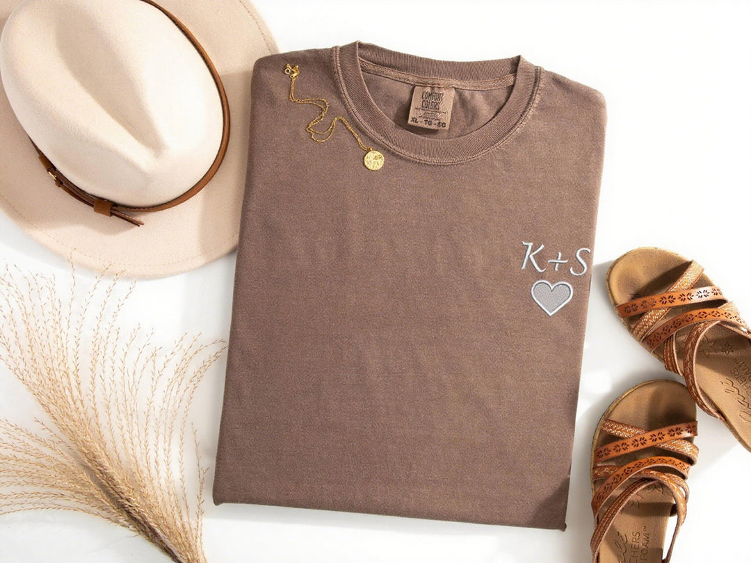 T-shirt personnalisé avec initiales brodées, T-shirt pour couple avec initiales