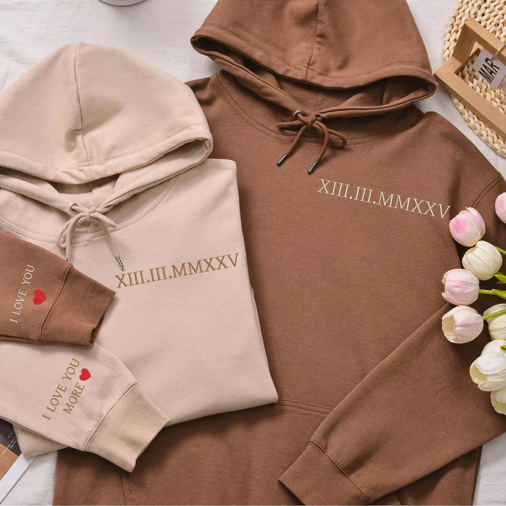 Sweat-shirt pour couple avec date et chiffres romains brodéssur mesure,pour couple