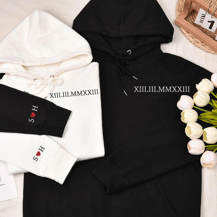 Sweat-shirt pour couple avec date et chiffres romains brodéssur mesure,pour couple