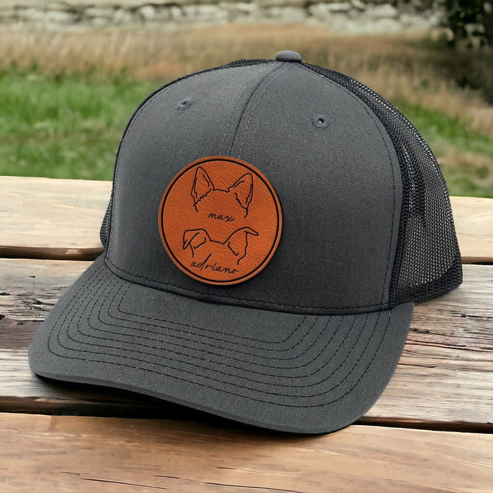 Casquette de camionneur en cuir avec motif d'oreilles d'animaux de compagnie personnalisé et nom pour les amoureux des animaux
