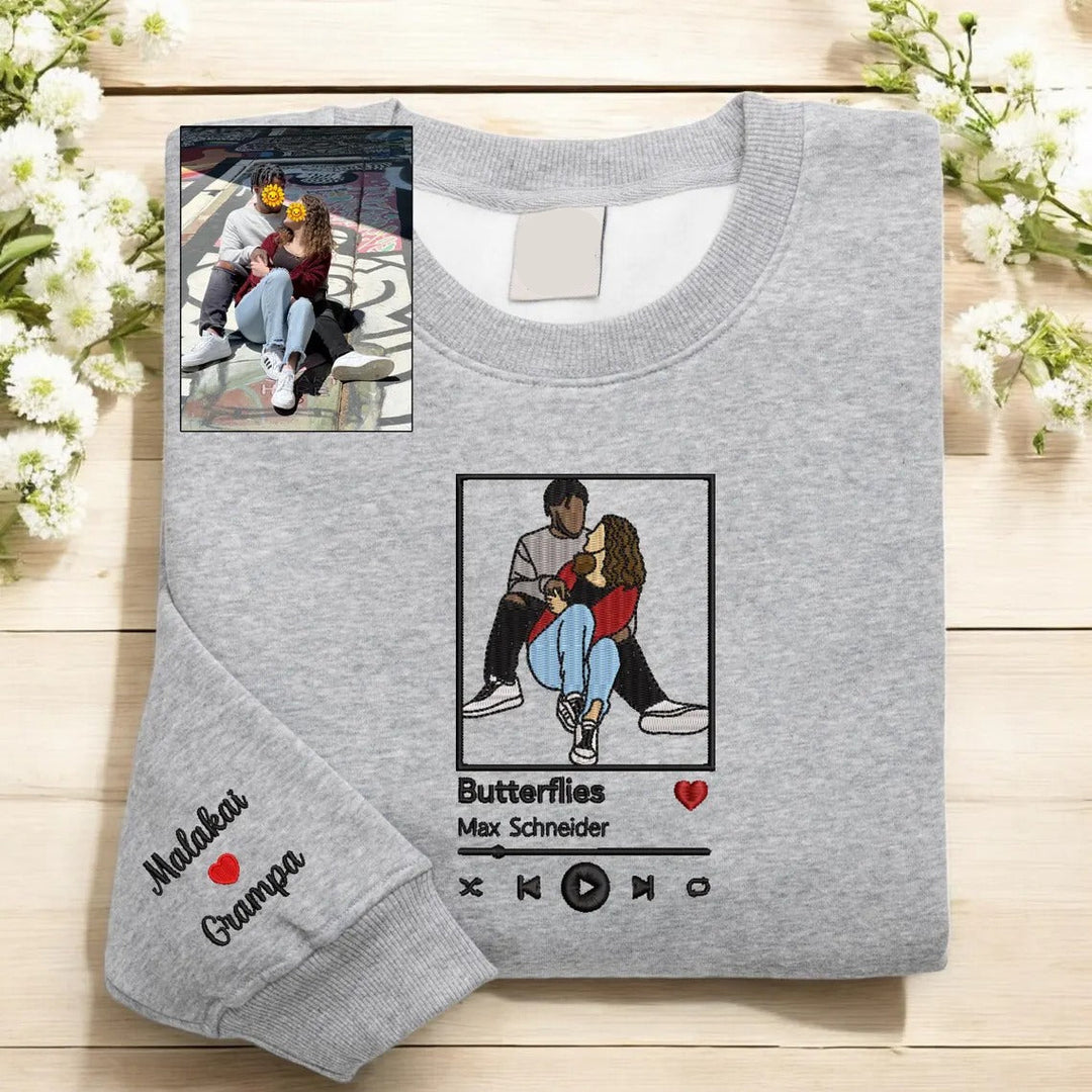 Sweat-shirt brodé personnalisé avec portrait de couple