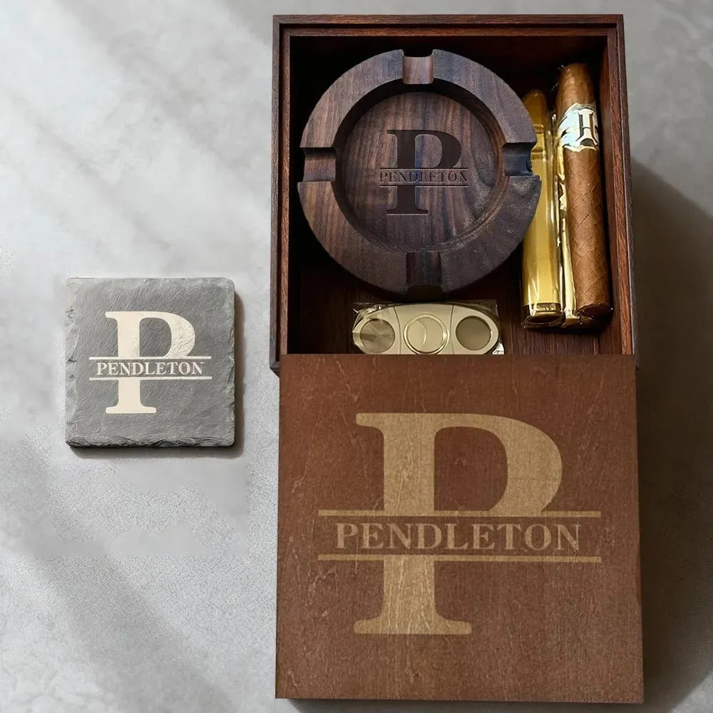Cendrier à cigares en noyer avec nom personnalisé