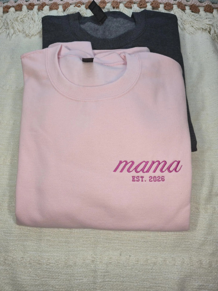 Sweat-shirt brodé avec les surnoms de maman et papa