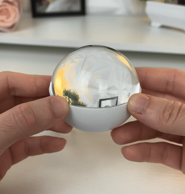Boule Cristalline Personnalisée avec Écran Vidéo Intégré