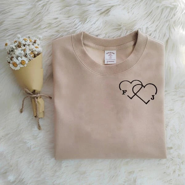 Sweat-shirt double cœur brodé avec lettres personnalisées