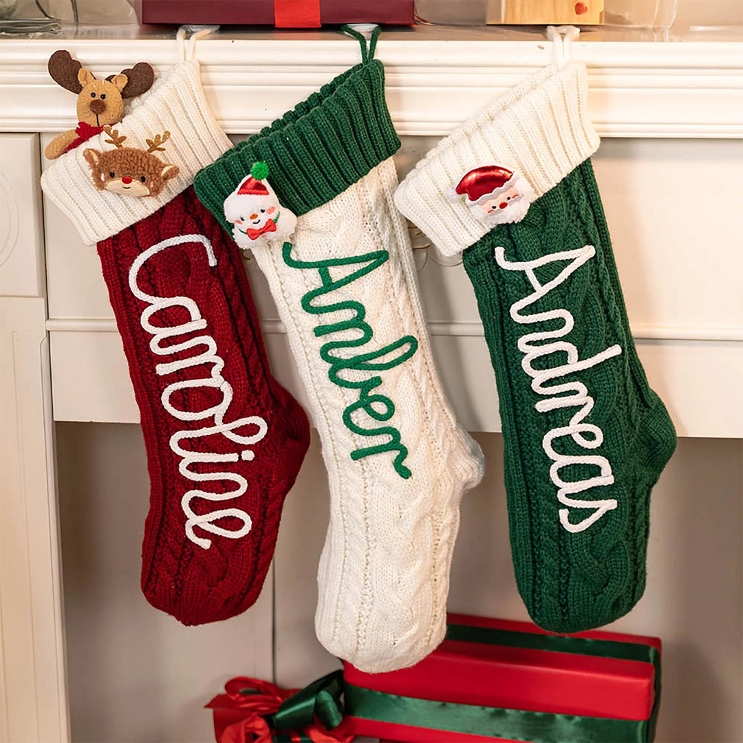Chaussette de Noël tricotée personnalisée avec nom, bonhomme de neige, Père Noël et élan, cadeau de Noël pour la famille