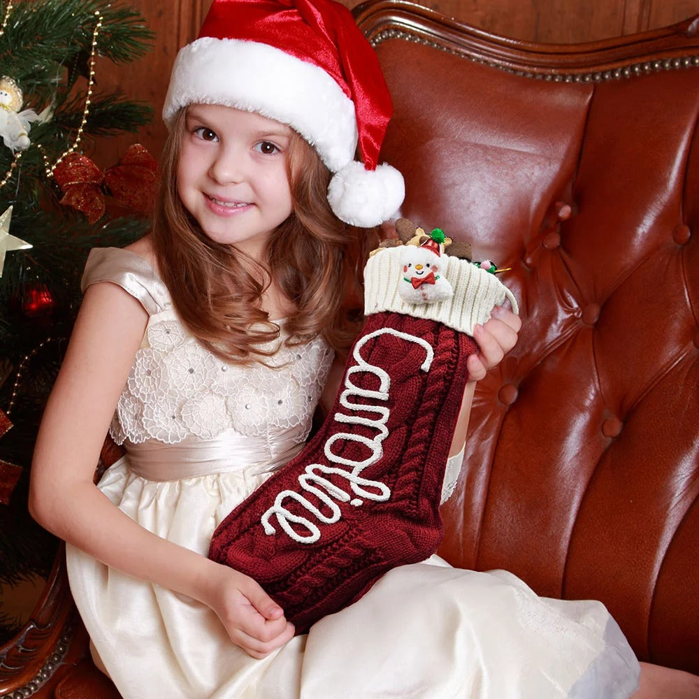 Chaussette de Noël tricotée personnalisée avec nom, bonhomme de neige, Père Noël et élan, cadeau de Noël pour la famille
