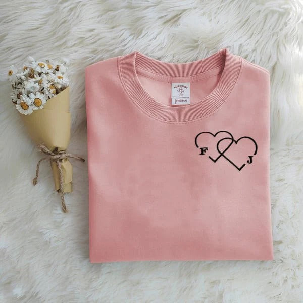 Sweat-shirt double cœur brodé avec lettres personnalisées
