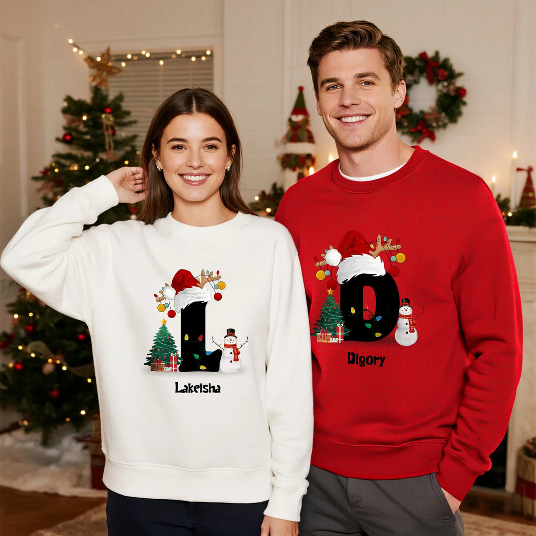 Sweat-shirt à capuche multicolore personnalisé avec sapins de Noël et bonhommes de neige, avec initiale et nom, cadeau de Noël