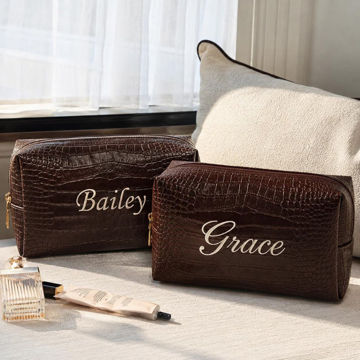 Trousse de toilette en cuir personnalisée avec nom brodé – Idée cadeau pour Noël et un anniversaire