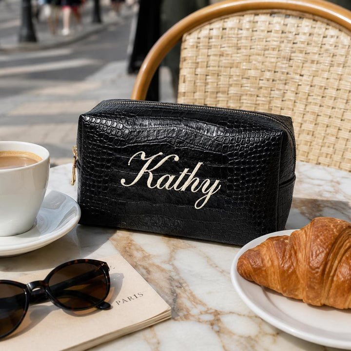 Trousse de toilette en cuir personnalisée avec nom brodé – Idée cadeau pour Noël et un anniversaire