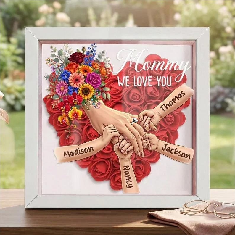 Boîte d’ombre cœur floral personnalisée Maman mains avec prénoms enfants et bague manicure