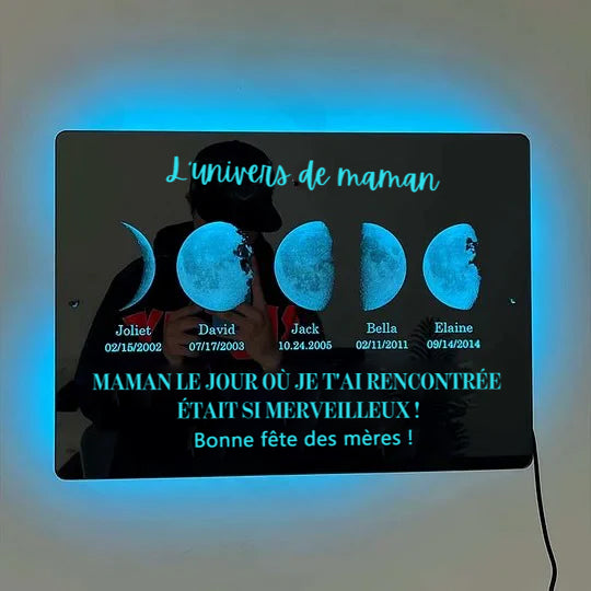 Miroir lumineux LED personnalisé avec texte et date - L'univers de maman/papa