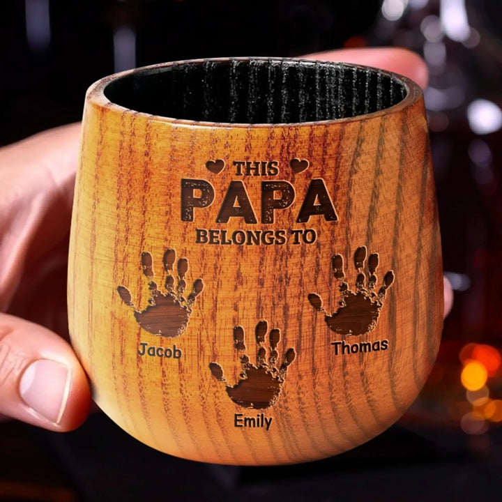 Là où vont ces mains, l'amour suit - Verre à whisky en bois personnalisé pour la famille - Fête des pères