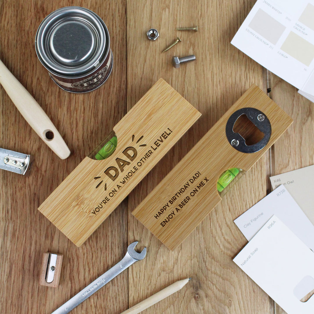 Décapsuleur 2 en 1 en bois personnalisé avec niveau à bulle pour papa