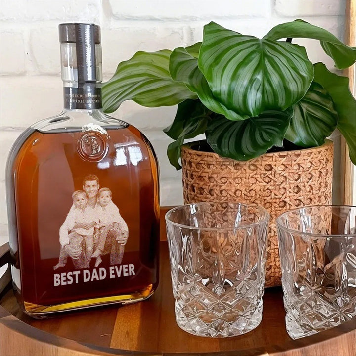 Personnalisez la meilleure bouteille de whisky photo de papa, un cadeau de fête des pères pour papa